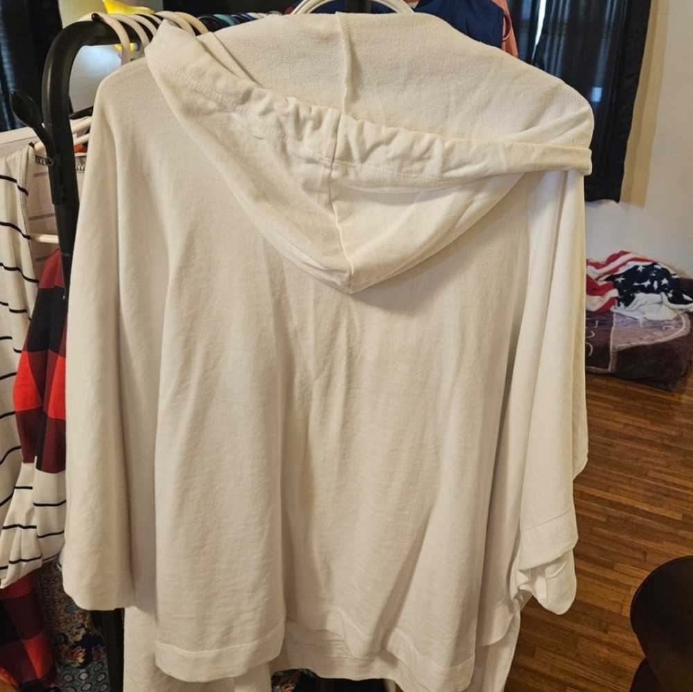 DKNY Cream Garment with Black Label - Picture 5 of 5